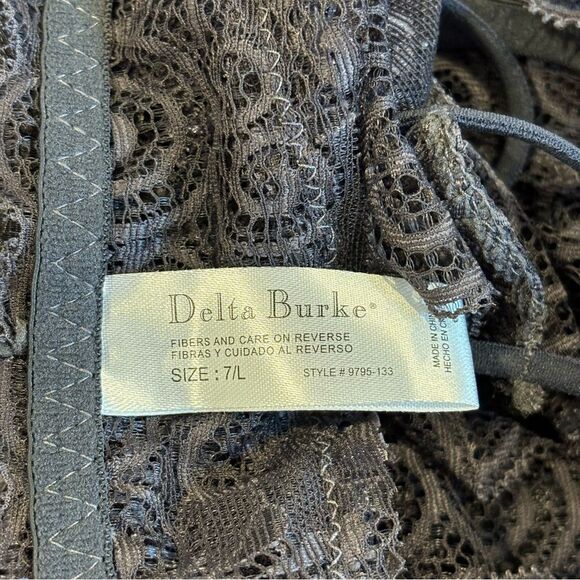 Delta Burke Lace Panties 3 Pair 7/L Red Black Grey - Picture 5 of 6